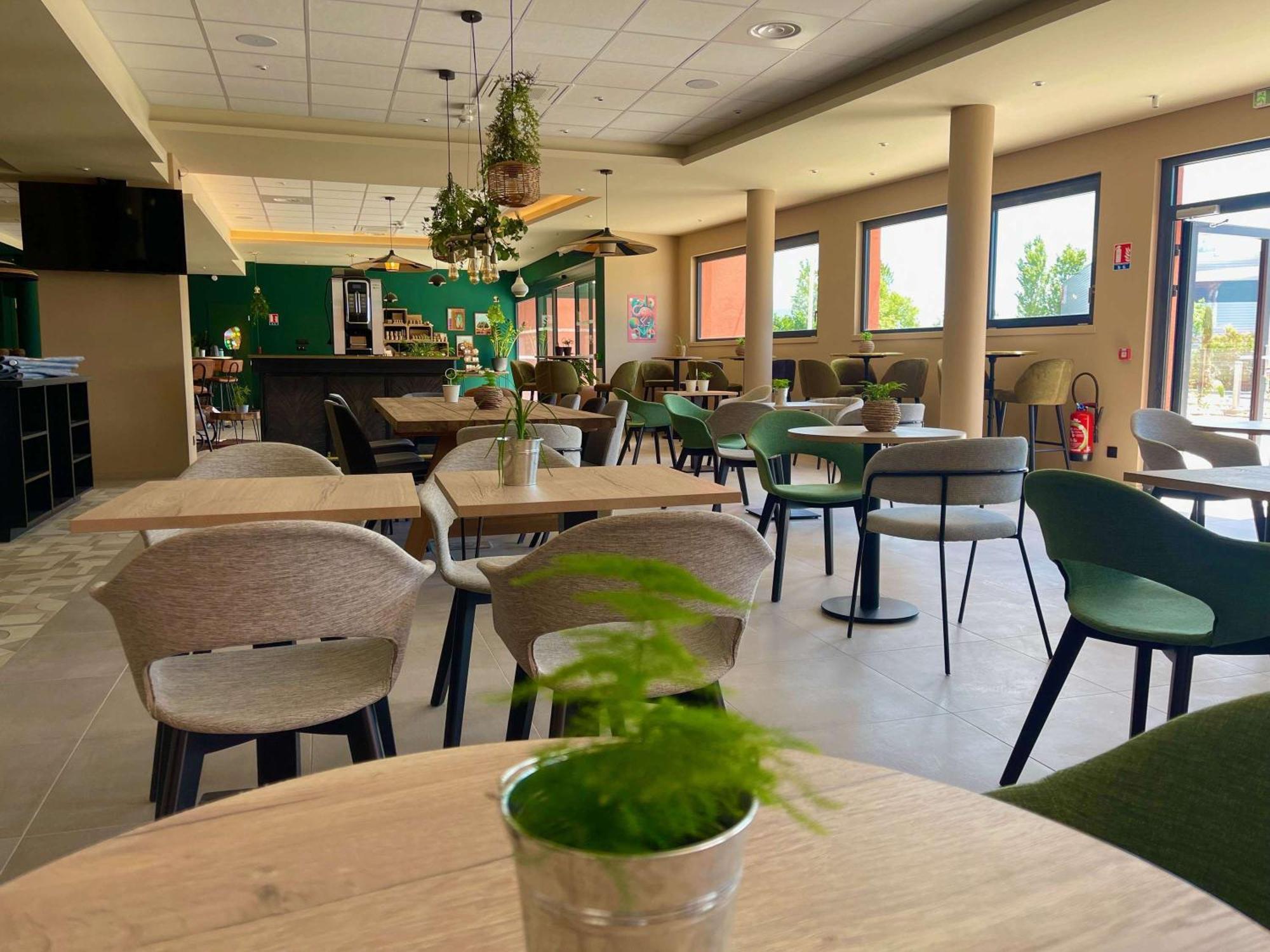 Ibis Budget Porte De Camargue サン・マルタン・ド・クロ エクステリア 写真